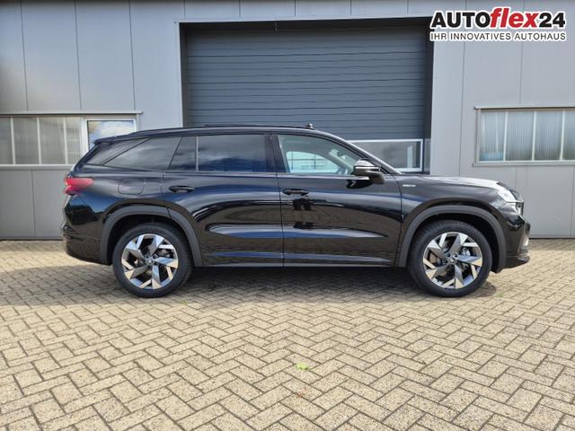 Skoda Kodiaq Sportline 1.5 TSI 204PS PHEV DSG schwenkb. AHK elektr. PanoDach HUD Alcantara PDC v+h 360&deg;Kamera CANTON Sound Klimaautomatik Sitzheizung Lenkradheizung Navi Apple CarPlay Android Auto 2xKeyless 19"LM vollelektr. Reichweite 116KM 