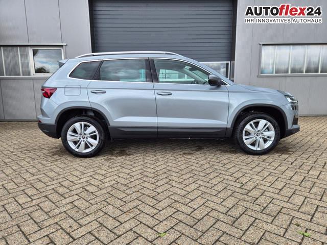 Skoda Karoq 1.5 TSI 150PS DSG Selection AHK Klimaautomatik Sitzheizung Lenkradheizung ACC PDC v+h R&uuml;ckf.Kamera abg.Scheiben Apple CarPlay Android Auto 17"LM 