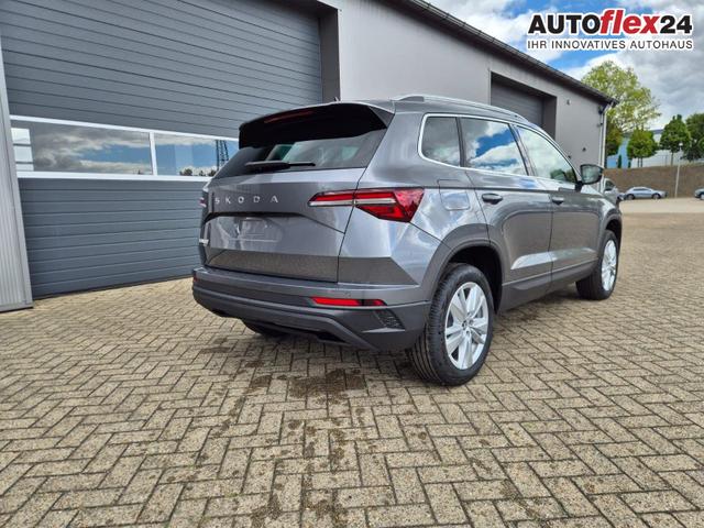 Skoda Karoq 1.5 TSI 150PS DSG Selection AHK Klimaautomatik Sitzheizung Lenkradheizung ACC PDC v+h R&uuml;ckf.Kamera abg.Scheiben Apple CarPlay Android Auto 17"LM 