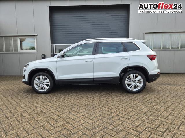 Vorlauffahrzeuge Skoda Karoq - 1.5 TSI 150PS DSG Selection Klimaautomatik Sitzheizung Lenkradheizung ACC PDC v h R&uuml;ckf.Kamera abg.Scheiben Apple CarPlay Android Auto 17"LM