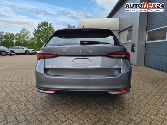 Skoda Octavia Combi 1.5 TSI 150PS m-HEV DSG Selection AHK Klimaautomatik ACC PDC v+h R&uuml;ckf.Kamera Sitzheizung TWA Apple CarPlay Android Auto 16"LM 
