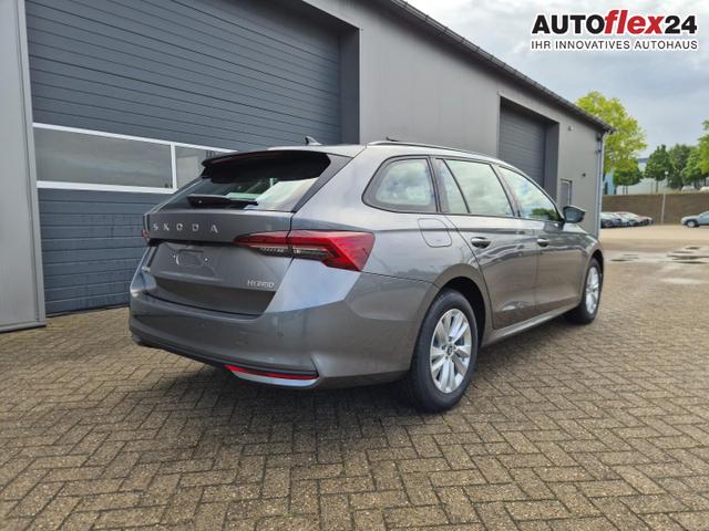 Skoda Octavia Combi 1.5 TSI 150PS m-HEV DSG Selection AHK Klimaautomatik ACC PDC v+h R&uuml;ckf.Kamera Sitzheizung TWA Apple CarPlay Android Auto 16"LM 