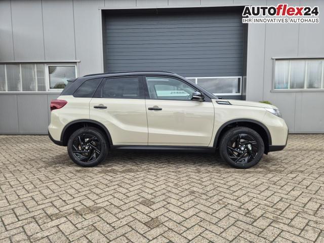 Suzuki Vitara Comfort+ 110PS Automatik MHEV 4x4 ALLGRIP 1.4 Boosterjet Black Edition Panodach Teilleder Navi Klimaautomatik Sitzheizung ACC PDC v+h R&uuml;ckf.Kamera Suzuki-Radio Apple CarPlay Android Auto Touchscreen 2xKeyless 17-LM 
