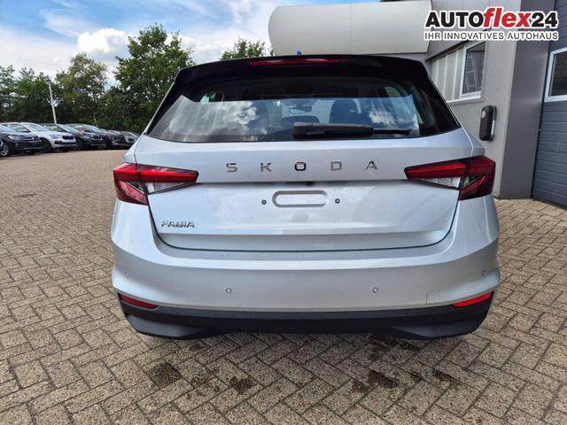 Skoda Fabia 1.0 TSI 115PS DSG Selection 5-t&uuml;rig R&uuml;ckf.Kamera Parksensoren Sitzheizung Multifunktionslenkrad Klima Skoda-Radio Bluetooth Touchscreen Tempomat Nebelsch. Apple CarPlay + Android Auto 