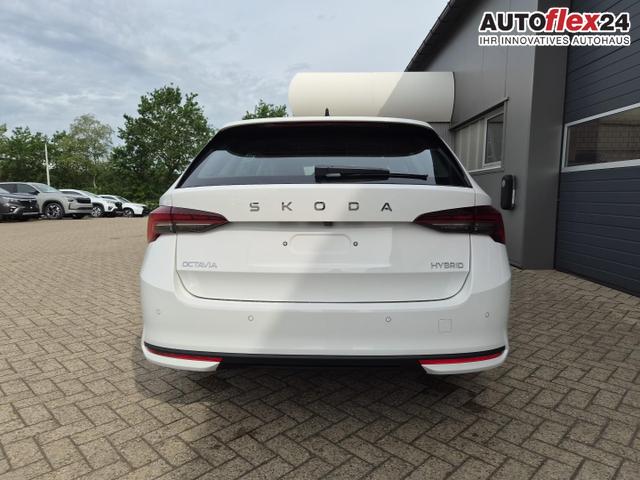 Skoda Octavia Combi 1.5 TSI 150PS m-HEV DSG Selection AHK Klimaautomatik ACC PDC v+h R&uuml;ckf.Kamera Sitzheizung TWA Apple CarPlay Android Auto 16"LM 