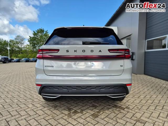 Skoda Kodiaq Sportline 1.5 TSI 204PS PHEV DSG schwenkb. AHK elektr. PanoDach HUD Alcantara PDC v+h 360&deg;Kamera CANTON Sound Klimaautomatik Sitzheizung Lenkradheizung Navi Apple CarPlay Android Auto 2xKeyless 19"LM vollelektr. Reichweite 116KM 