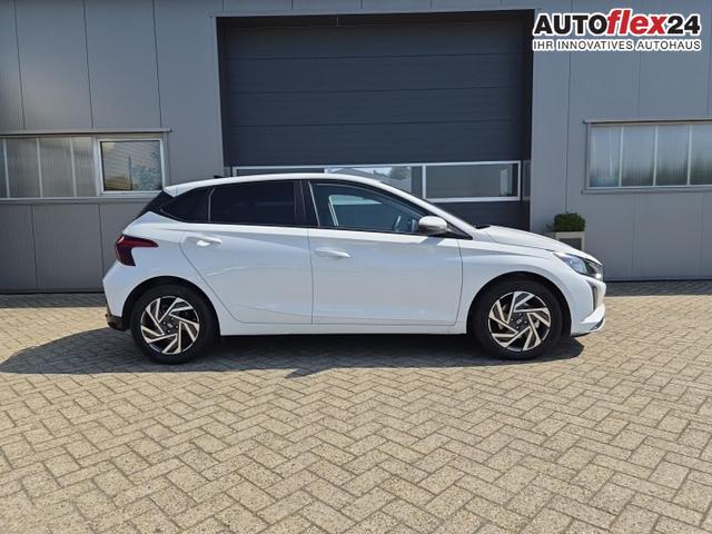 Hyundai i20 1.0 T-GDI 90PS Trend Automatik 5-t&uuml;rig Klimaautomatik Sitzheizung Lenkradheizung Navi R&uuml;ckf.Kamera PDC Apple CarPlay Android Auto Tempomat Touchscreen 16"LM 