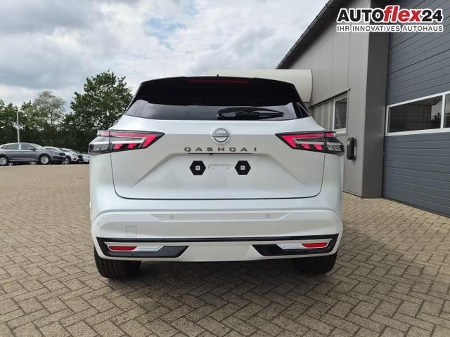 Nissan Qashqai 1.3 DIG-T MHEV 158 PS X-Tronic N-Design PanoDach Teil-Leder Klimaautomatik Sitzheizung Lenkradheizung Navi ACC PDC v+h 360&deg;Kamera DAB Bluetooth Touchscreen Apple CarPlay Android Auto 19"Zoll 
