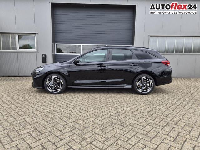 Vorlauffahrzeuge Hyundai i30 Kombi - 1.6 T-GDI 150PS Automatik N-Line Sitzheizung Lenkradheizung Klimaautomatik Navi 10,3"-Touchscreen Bluelink Apple CarPlay   Android Auto PDC v h R&uuml;ckf.Kamera 18-LM