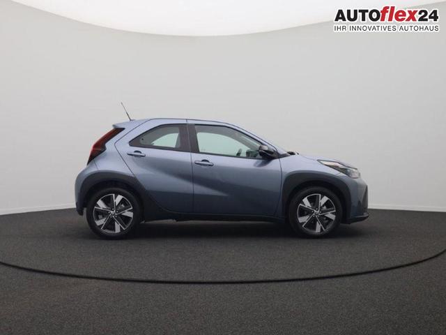 Vorlauffahrzeuge Toyota Aygo X - Pure 1.5 Hybrid 116PS Automatik Sitzheizung Klimaautomatik R&uuml;ckf.Kamera AbstandsTempomat Nebelscheinw. Multifunktionslenkrad Bluetooth Touchscreen Apple CarPlay   Android Auto 2xKeyless