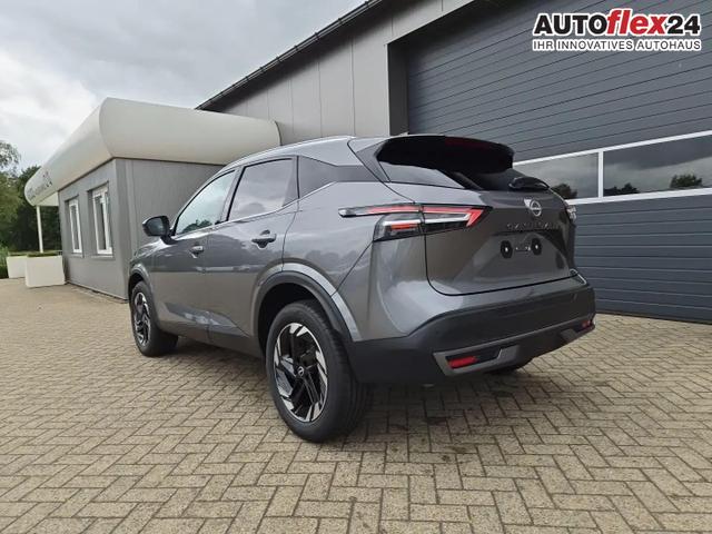 Vorlauffahrzeuge Nissan Qashqai - 1.3 DIG-T MHEV 158 PS X-Tronic N-Connecta Teil-Leder PanoGlasdach Klimaautomatik Sitzheizung Lenkradheizung Navi ACC PDC v h 360&deg;Kamera DAB Bluetooth Touchscreen Apple CarPlay Android Auto 18"LM
