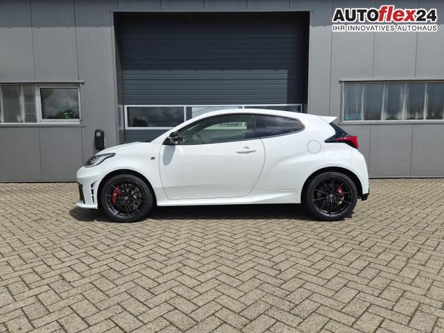 Vorlauffahrzeuge Toyota GR Yaris - 1.6 Turbo 280PS Automatik 4x4 High Performance BBS Felgen Klimaautomatik Lenkradheizung Sitzheizung JBL Premiumsound Navi Bluetooth DAB Apple CarPlay Android Auto2x Keyless R&uuml;ckf.Kamera PDC v h ACC 18-LM