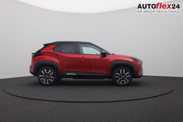 Toyota Yaris Cross 1.5-l 130PS HEV Automatik Style Matrix-LED elektr. Heckklappe Sitzheizung Lenkradheizung Klimaautomatik Navi Bluetooth wireless Apple CarPlay + Android Auto ACC PDC v+h R&uuml;ckf.Kamera 18"LM 