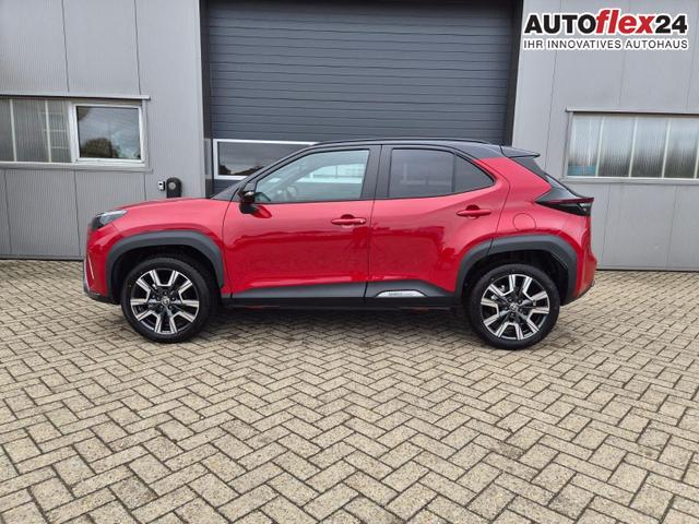 Vorlauffahrzeuge Toyota Yaris - Cross 1.5-l 130PS HEV Automatik Style Matrix-LED 4xKamera elektr. Heckklappe Sitzheizung Lenkradheizung Klimaautomatik Navi Bluetooth wireless Apple CarPlay   Android Auto ACC PDC v h 18"LM