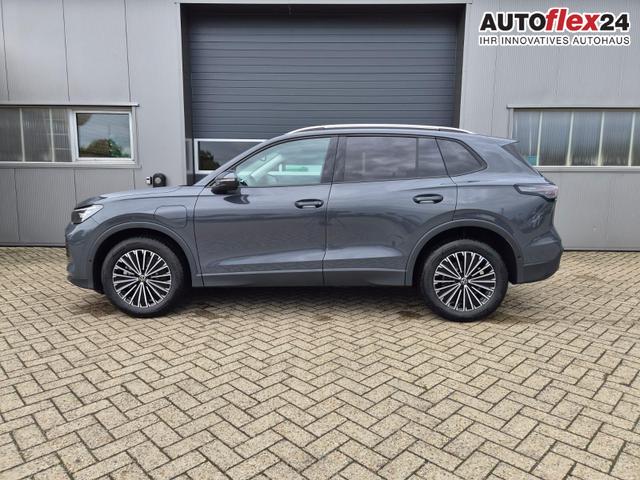 Vorlauffahrzeuge Volkswagen Tiguan - Life 1,5 l eHybrid OPF 204PS DSG elekt.AHK Design Paket LED-Plus-Scheinw. elektr. Heckklappe Sitzheizung Lenkradheizung R&uuml;ckf.Kamera Klimaautomatik VW-Radio Bluetooth wireless Apple CarPlay   Android Auto PDC v h ACC 2xKeyless Digital Cockpit