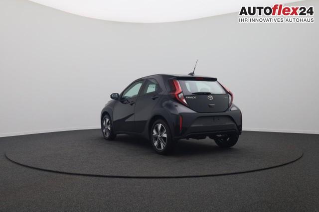 Toyota Aygo X Pure 1.5 Hybrid 116PS Automatik Sitzheizung Klimaautomatik R&uuml;ckf.Kamera AbstandsTempomat Nebelscheinw. Multifunktionslenkrad Bluetooth Touchscreen Apple CarPlay + Android Auto 2xKeyless 