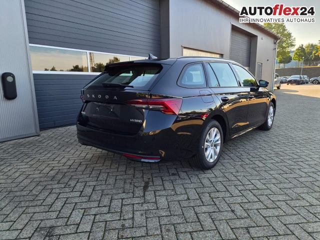 Skoda Octavia Combi 1.5 TSI 150PS m-HEV DSG Selection AHK Klimaautomatik PDC v+h R&uuml;ckf.Kamera Sitzheizung Apple CarPlay Android Auto 16"LM 