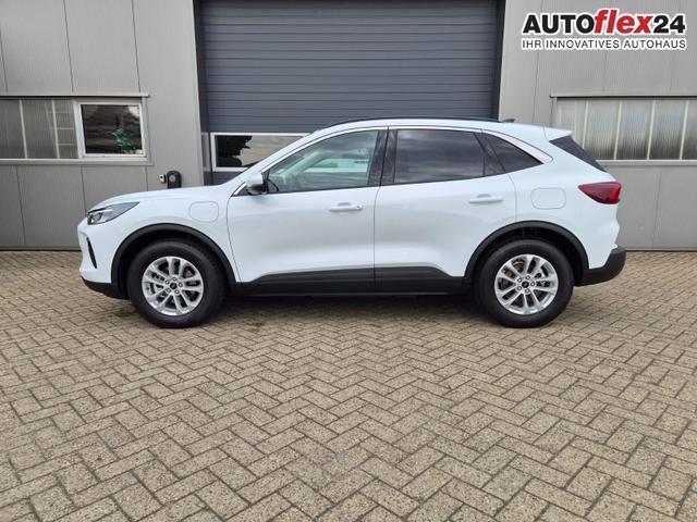 Vorlauffahrzeuge Ford Kuga - Titanium 243PS PHEV Automatik schwenkb. AHK Sitzheizung v h Lenkradheizung Frontscheibe beheizb. Klimaautomatik Navi SYNC4 Apple CarPlay Android Auto Touchscreen PDC 4xKamera 2xKeyless 17"LM vollelektr. Reichweite 66KM