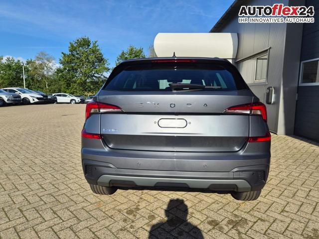 Skoda Kamiq 1.5 TSI 150PS DSG Selection AHK Klimaautomatik Sitzheizung R&uuml;ckf.Kamera PDC Apple CarPlay + Android Auto Tempomat Garantieverl&auml;ngerung 16"LM 