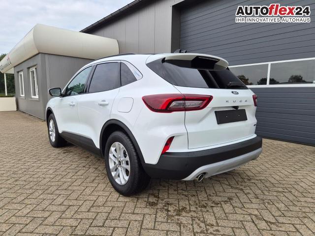 Vorlauffahrzeuge Ford Kuga - Titanium 243PS PHEV Automatik schwenkb. AHK elektr. PanoDach Sitzheizung v h Lenkradheizung Frontscheibe beheizb. Klimaautomatik Navi SYNC4 Apple CarPlay Android Auto Touchscreen PDC 4xKamera 2xKeyless 17"LM vollelektr. Reichweite 66KM