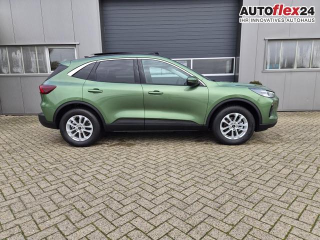 Ford Kuga Titanium 243PS PHEV Automatik schwenkb. AHK elektr. PanoDach Sitzheizung v+h Lenkradheizung Frontscheibe beheizb. Klimaautomatik Navi SYNC4 Apple CarPlay Android Auto Touchscreen PDC 4xKamera 2xKeyless 17"LM vollelektr. Reichweite 66KM 