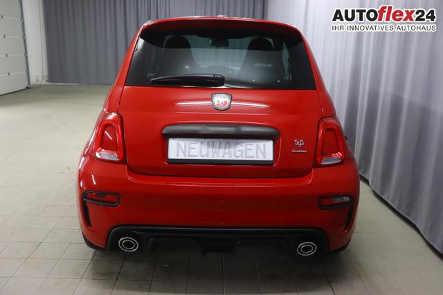 595 & 695 MY23 595 1.4 T-Jet 121 kW (165 PS) MT 111 - Passione Rot 557 - Integral-Sportsitze Leder Schwarz "3L3 Komfort-Paket: Bi-Xenon Scheinwerfer, Beats® Audio Soundsystem 3L4 Tech-Paket 5CJ Passione Rot 9SV, Gutschrift Mopar BMC Sportluftfilter und Tankdeckel aus Aluminium A67 Linea Turismo"