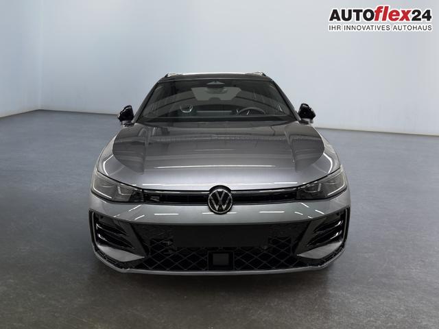 Vorlauffahrzeuge Volkswagen Passat Variant - R-Line 2.0 TDI SCR 4Motion 193PS/142kW DSG7 2026  PANO AHK 360 BLACK-STYLE