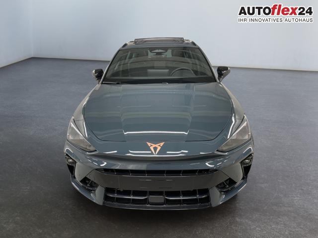 Vorlauffahrzeuge Cupra Leon Sportstourer - VZ 2.0 TSI 333PS/245kW 4x4 DSG7 2026 |  AHK  PANO  NAVI  Matrix  Immersive  5J Erw. Garantie