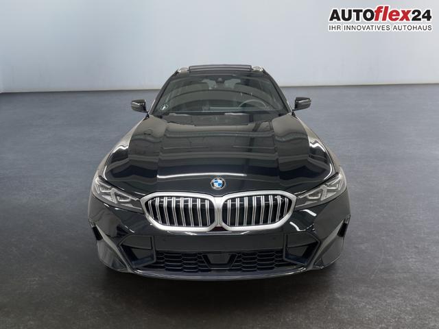 Gebrauchtfahrzeug BMW 3er Touring - 330i xDrive M Sport 245PS/180kW Steptronic 2026 |  19" ALU  Pano  HiFi-SoundSystem  ACC  Get&ouml;nte Scheiben