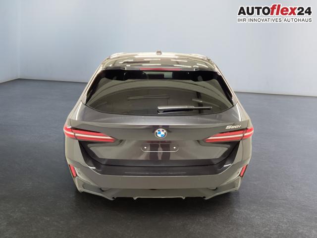 BMW 5er Touring 520i M-Sport MHEV 190PS/140kW Steptronic 2026 | +AHK +20" +MSportpaket +MSportfahrwerk +DrivingAssistantPlus +AdaptiveLED +HarmanKardon +DigitalKey +ParkAssist +Sitzhzg +WirelessCharging +Sonnenschutzverglasung +ShadowLine 