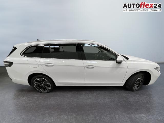 Vorlauffahrzeuge Volkswagen Passat Variant - R-Line Signatur Paket 2.0 TDI SCR 4Motion 193PS/142kW DSG7 2026 |   19" ALU  AHK  Standheizung  PANO  Harman Kardon  Area View  RFK 