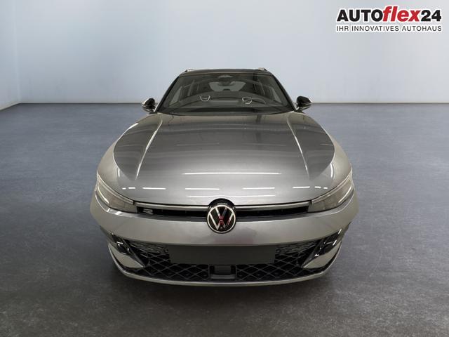 Vorlauffahrzeuge Volkswagen Passat Variant - R-Line 2.0 TDI SCR 4Motion 193PS/142kW DSG7 2026 |  AHK  PANO  Black Style  19" Schwarz LM  360 & RFK  TravelAssist