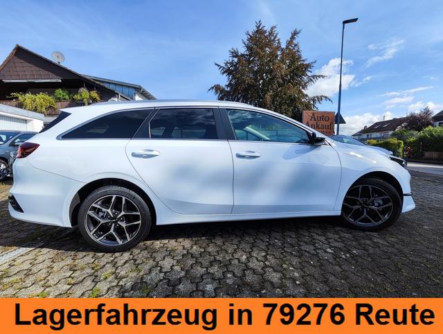 KIA Ceed Sportswagon Kombi Weiß bei Birkle Mobile in 79276 Reute