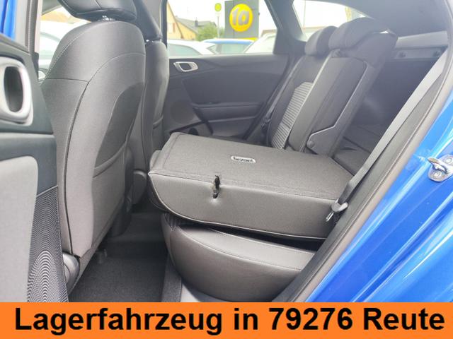 Kia Ceed Sportswagon TOP SW/Kombi 140PS LED Scheinwerfer Navi Einparkhilfe hinten vorne Rückfahrkamera Sitzheizung Lenkradheizung 17" Alufelgen Klimaautomatik getönte Scheiben Apple CarPlay Android Auto 7 Jahre Garantie bis 150.000Km 