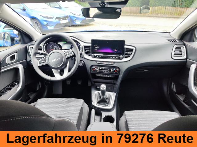 Kia Ceed Sportswagon TOP SW/Kombi 140PS LED Scheinwerfer Navi Einparkhilfe hinten vorne Rückfahrkamera Sitzheizung Lenkradheizung 17" Alufelgen Klimaautomatik getönte Scheiben Apple CarPlay Android Auto 7 Jahre Garantie bis 150.000Km 