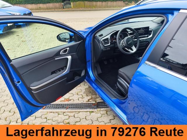 Kia Ceed Sportswagon TOP SW/Kombi 140PS LED Scheinwerfer Navi Einparkhilfe hinten vorne Rückfahrkamera Sitzheizung Lenkradheizung 17" Alufelgen Klimaautomatik getönte Scheiben Apple CarPlay Android Auto 7 Jahre Garantie bis 150.000Km 