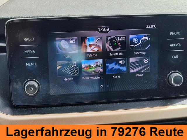 Skoda Kamiq 150PS DSG-Automatik Anhängerkupplung abnehmbar Tempomat Sitzheizung Klimaautomatik-2-Zonen Einparkhilfe hinten Bluetooth Freisprechanlage Android Auto & Apple CarPlay Multifunktions-Lederlenkrad 
