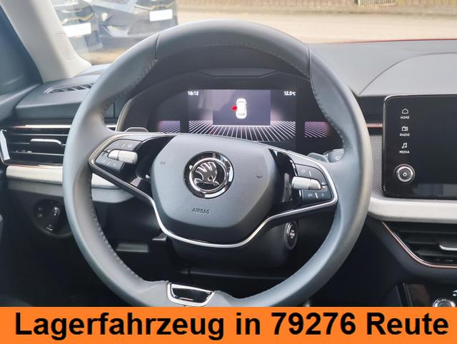 Skoda Kamiq Top Selection TopSelection 150PS DSG Automatik Sitz- und Lenkradheizung Tempomat Einparkhilfe vorne+hinten Rückfahrkamera beheizte Frontscheibe Digitales Tacho 2-Zonen Klimaautomatik LED Scheinwerfer 17 Zoll Leichtmetallfelgen 