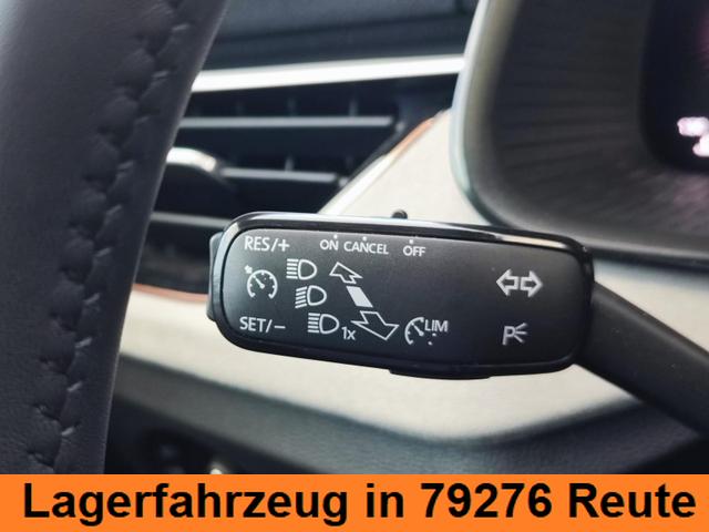 Skoda Kamiq Top Selection TopSelection 150PS DSG Automatik Sitz- und Lenkradheizung Tempomat Einparkhilfe vorne+hinten Rückfahrkamera beheizte Frontscheibe Digitales Tacho 2-Zonen Klimaautomatik LED Scheinwerfer 17 Zoll Leichtmetallfelgen 