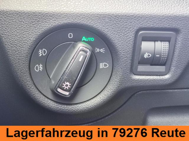 Skoda Kamiq Top Selection TopSelection 150PS DSG Automatik Sitz- und Lenkradheizung Tempomat Einparkhilfe vorne+hinten Rückfahrkamera beheizte Frontscheibe Digitales Tacho 2-Zonen Klimaautomatik LED Scheinwerfer 17 Zoll Leichtmetallfelgen 