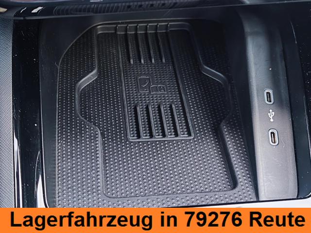 Skoda Kamiq Top Selection TopSelection 150PS DSG Automatik Sitz- und Lenkradheizung Tempomat Einparkhilfe vorne+hinten Rückfahrkamera beheizte Frontscheibe Digitales Tacho 2-Zonen Klimaautomatik LED Scheinwerfer 17 Zoll Leichtmetallfelgen 