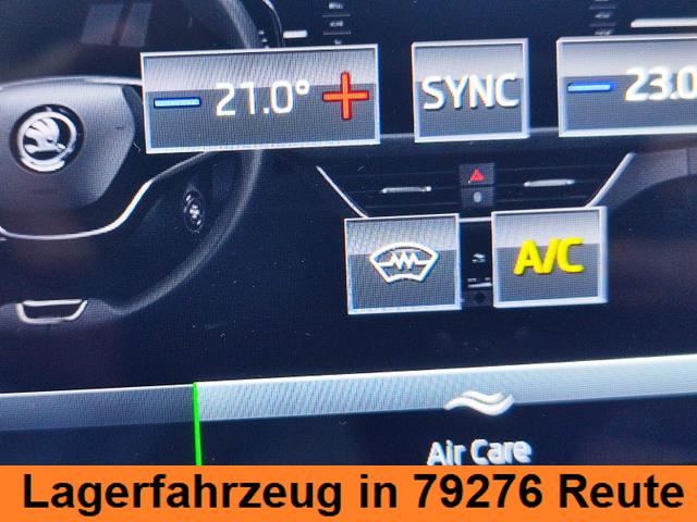 Skoda Kamiq Top Selection TopSelection 150PS DSG Automatik Sitz- und Lenkradheizung Tempomat Einparkhilfe vorne+hinten Rückfahrkamera beheizte Frontscheibe Digitales Tacho 2-Zonen Klimaautomatik LED Scheinwerfer 17 Zoll Leichtmetallfelgen 