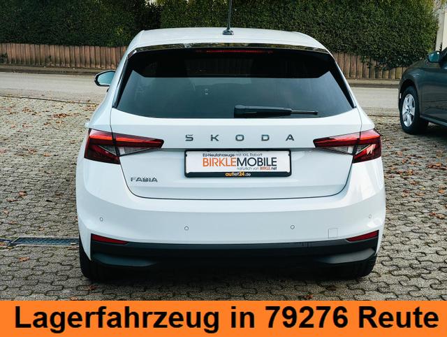 Skoda Fabia 130 Jahre Premium 85KW/116PS DSG-Automatik Bi-LED Scheinwerfer ACC Abstandstempomat Spurhalte-Assistent Einparkhilfe v+h Rückfahrkamera Totwinkel-Assistent Alufelgen 16" Sitzheizung Garantie 5 Ladeboden virtuelles Tacho 10" Fernlicht-Assist 