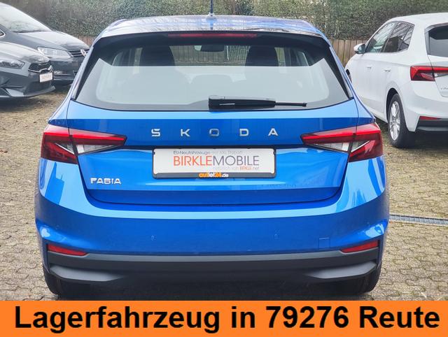Skoda Fabia Selection 95PS Tempomat Einparkhilfe hinten Sitzheizung Klimaautomatik Smartlink Android Auto Apple CarPlay Multifunktionslenkrad Bluetooth 