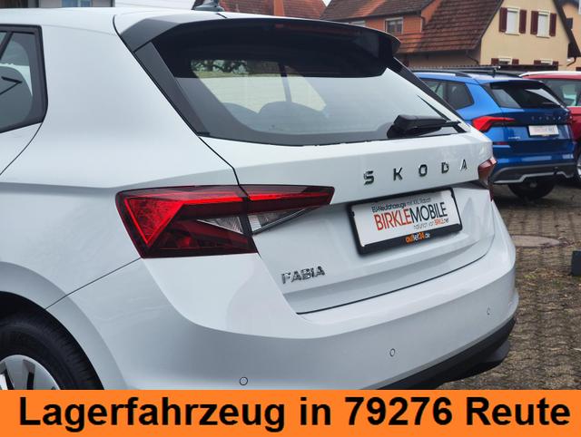 Skoda Fabia Selection 95PS Tempomat Einparkhilfe hinten Sitzheizung Klimaautomatik Smartlink Android Auto Apple CarPlay Multifunktionslenkrad Bluetooth 