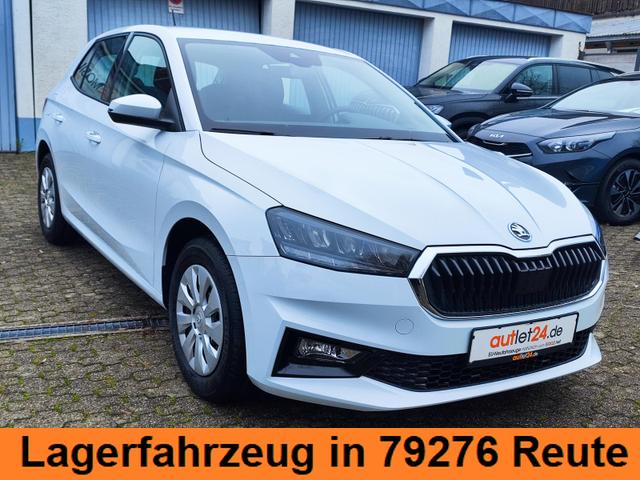 Skoda Fabia Selection 95PS Tempomat Einparkhilfe hinten Sitzheizung Klimaautomatik Smartlink Android Auto Apple CarPlay Multifunktionslenkrad Bluetooth 