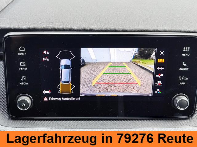 Skoda Kamiq Selection 115 PS Schaltgetriebe mit AHK schwenkbar R&uuml;ckfahrkamera PDC vorne+hinten Tempomat Sitzheizung DAB Radio Kessy 