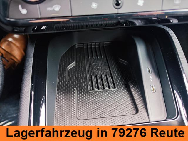 Skoda Kamiq Sondermodell 130 Jahre PREMIUM" 1.5 TSI 150PS DSG/AUTOMATIK, AHK schwenkbar 17" Alu, Elektr. Heckklappe, Kessy, Alarm, SunSet, Toter-Winkel, Virtual Cockpit 10", Parksensoren vorn/hinten, R&uuml;ckfahrkamera, Sitzheizung, Tempomat, Climatronic, Radio 8" + Wir 