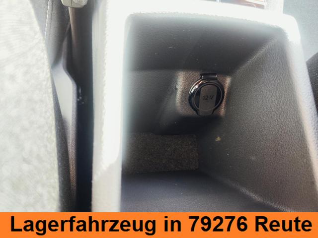 Skoda Fabia Monte Carlo 150 PS DSG Automatik LED Scheinwerfer Tempomat Einparkhilfe vorne & hinten R&uuml;ckfahrkamera 2-Zonen Klimaautomatik Kessy Alufelgen Zweifarben Lackierung 