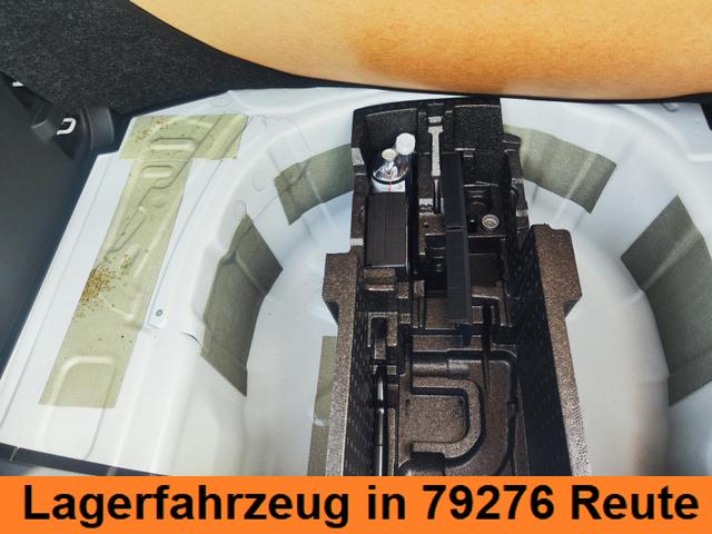 Skoda Fabia Monte Carlo 150 PS DSG Automatik LED Scheinwerfer Tempomat Einparkhilfe vorne & hinten R&uuml;ckfahrkamera 2-Zonen Klimaautomatik Kessy Alufelgen Zweifarben Lackierung 